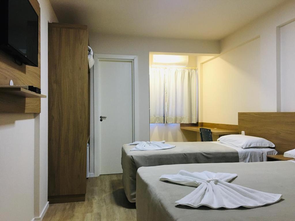 Hotel Paris Курітібанус Екстер'єр фото